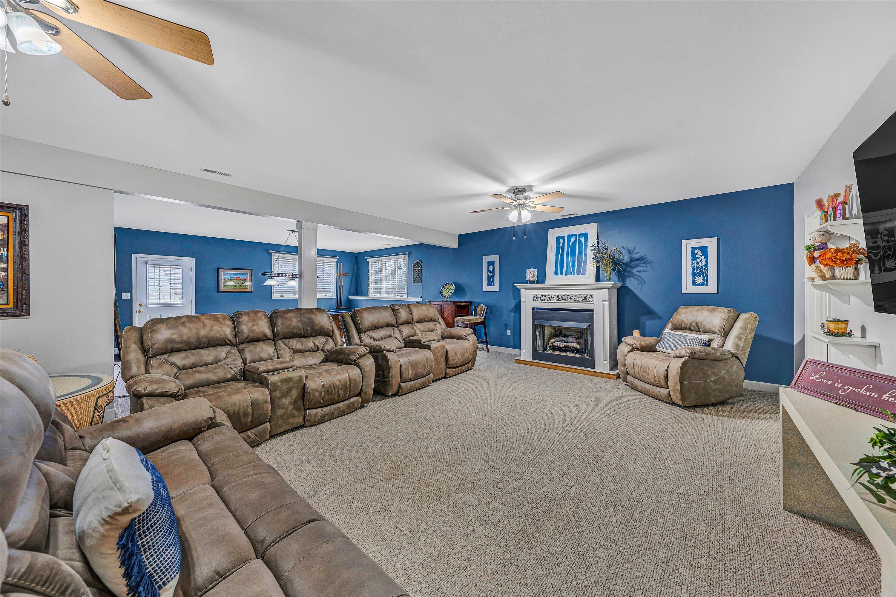 100 Waterside Dr, Moneta, Virginia image 28
