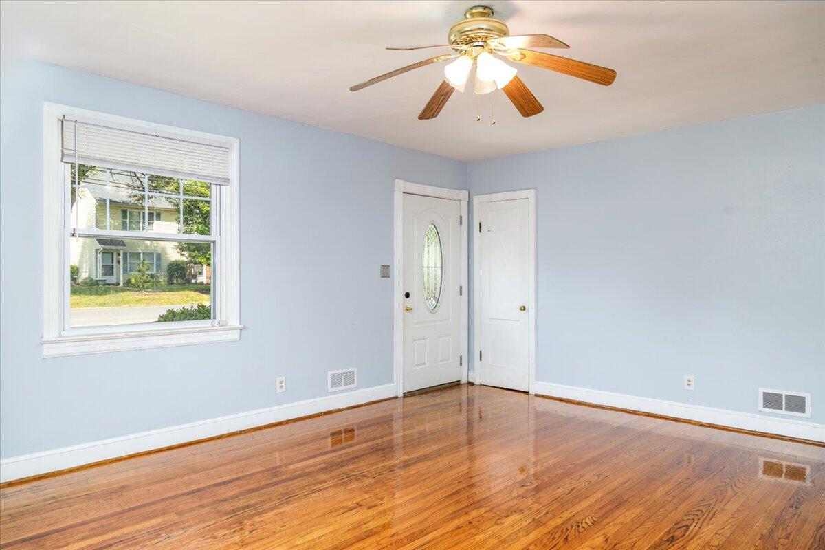 3617 Oliver Rd, Roanoke, Virginia image 4