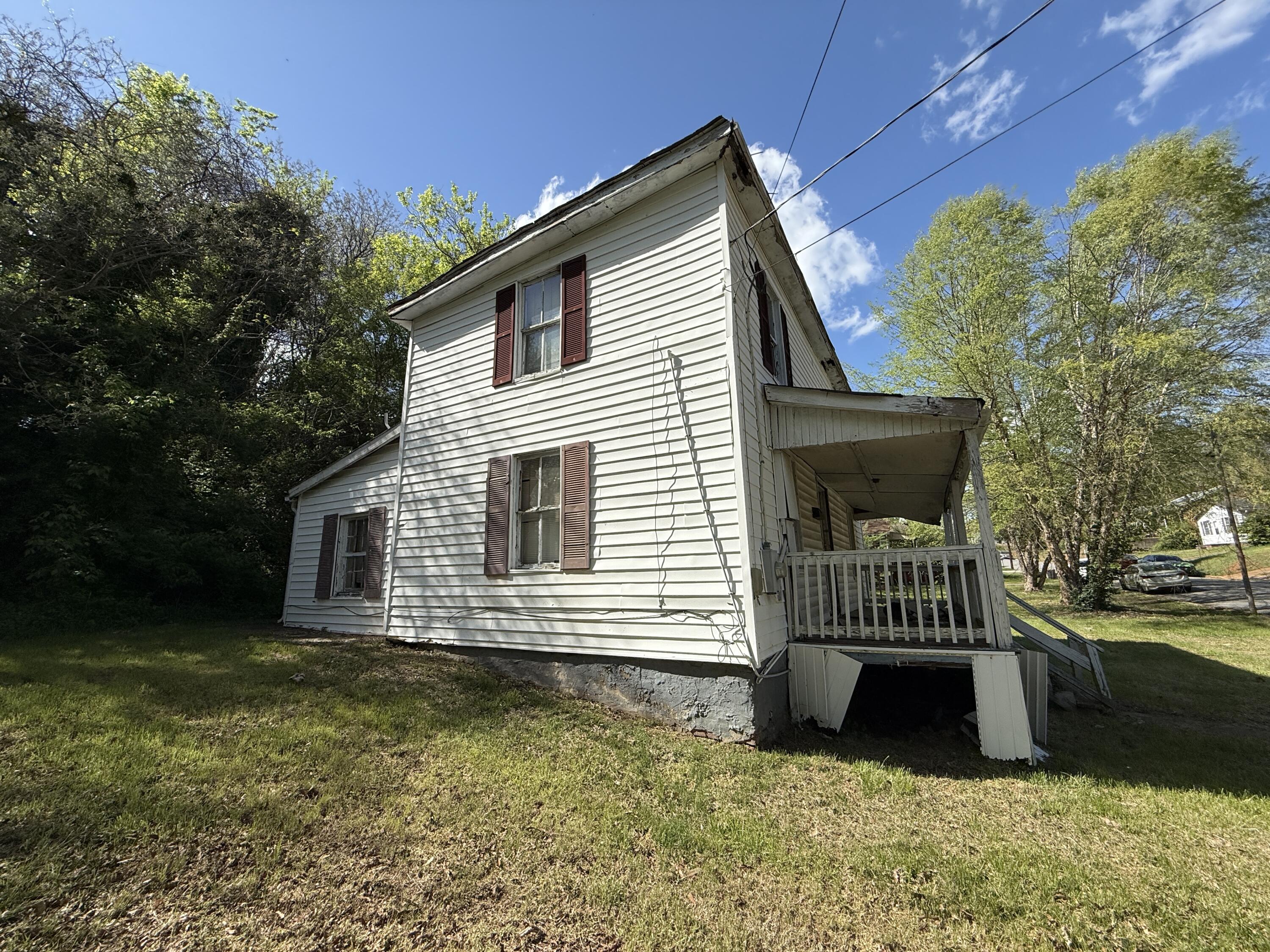 9 N Jackson St, Martinsville, Virginia image 2