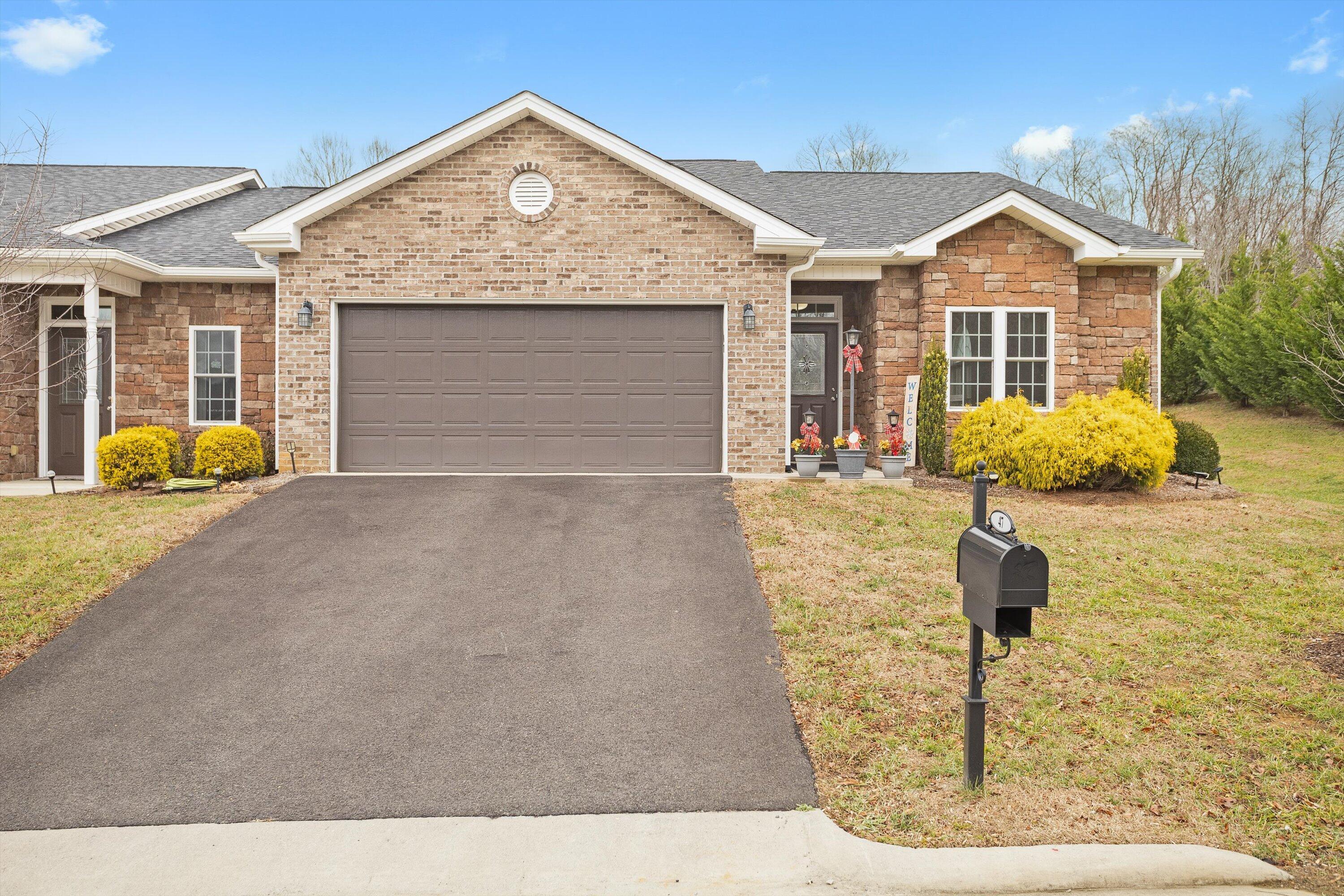 47 Cardinal Ln, Daleville, Virginia image 1