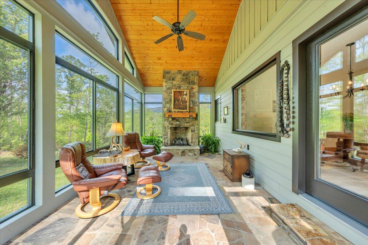 122 Gravelly Ridge Rd, Troutville, Virginia image 17