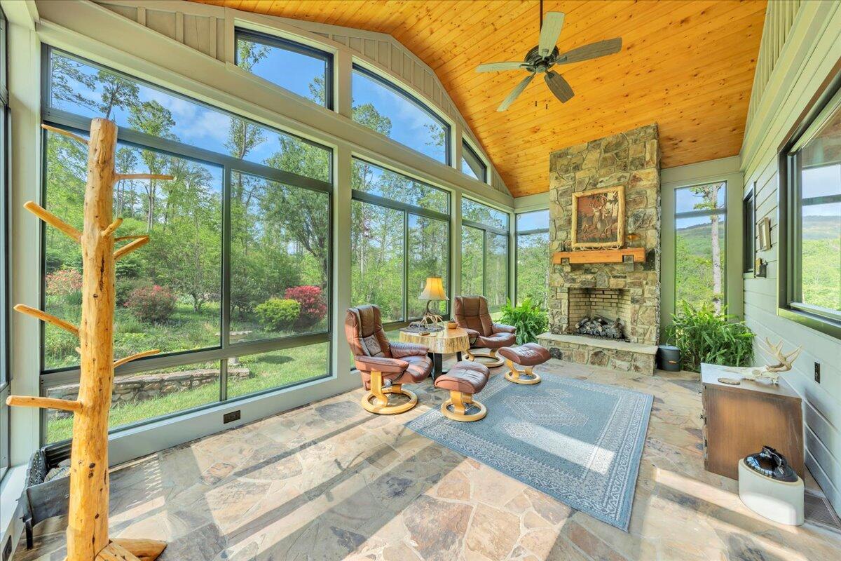 122 Gravelly Ridge Rd, Troutville, Virginia image 16