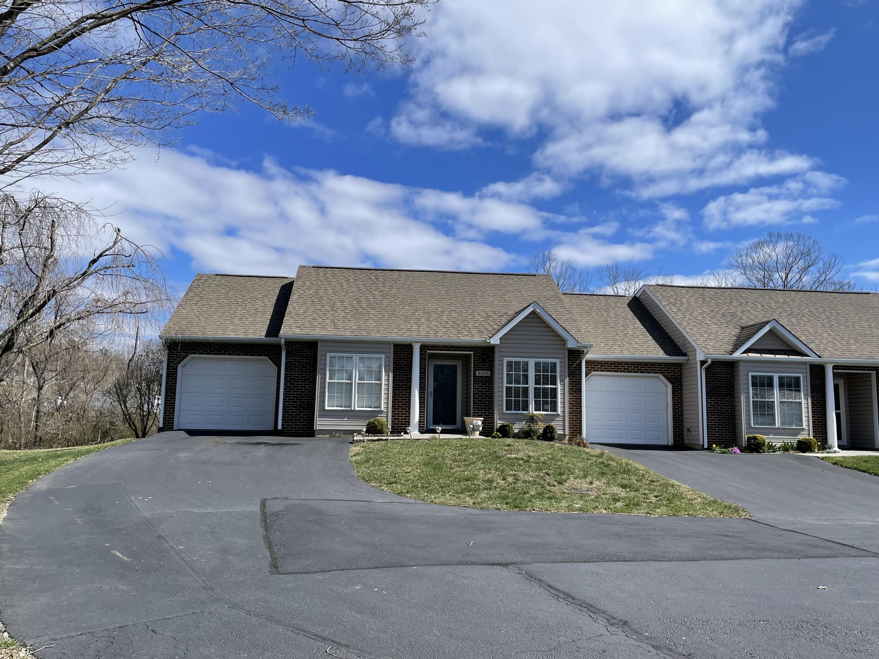 8600 South Bend Dr, Roanoke, Virginia image 1