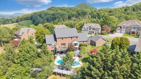 Homes For Sale - 5827 Winnbrook Dr<br/> Roanoke, VA 24018