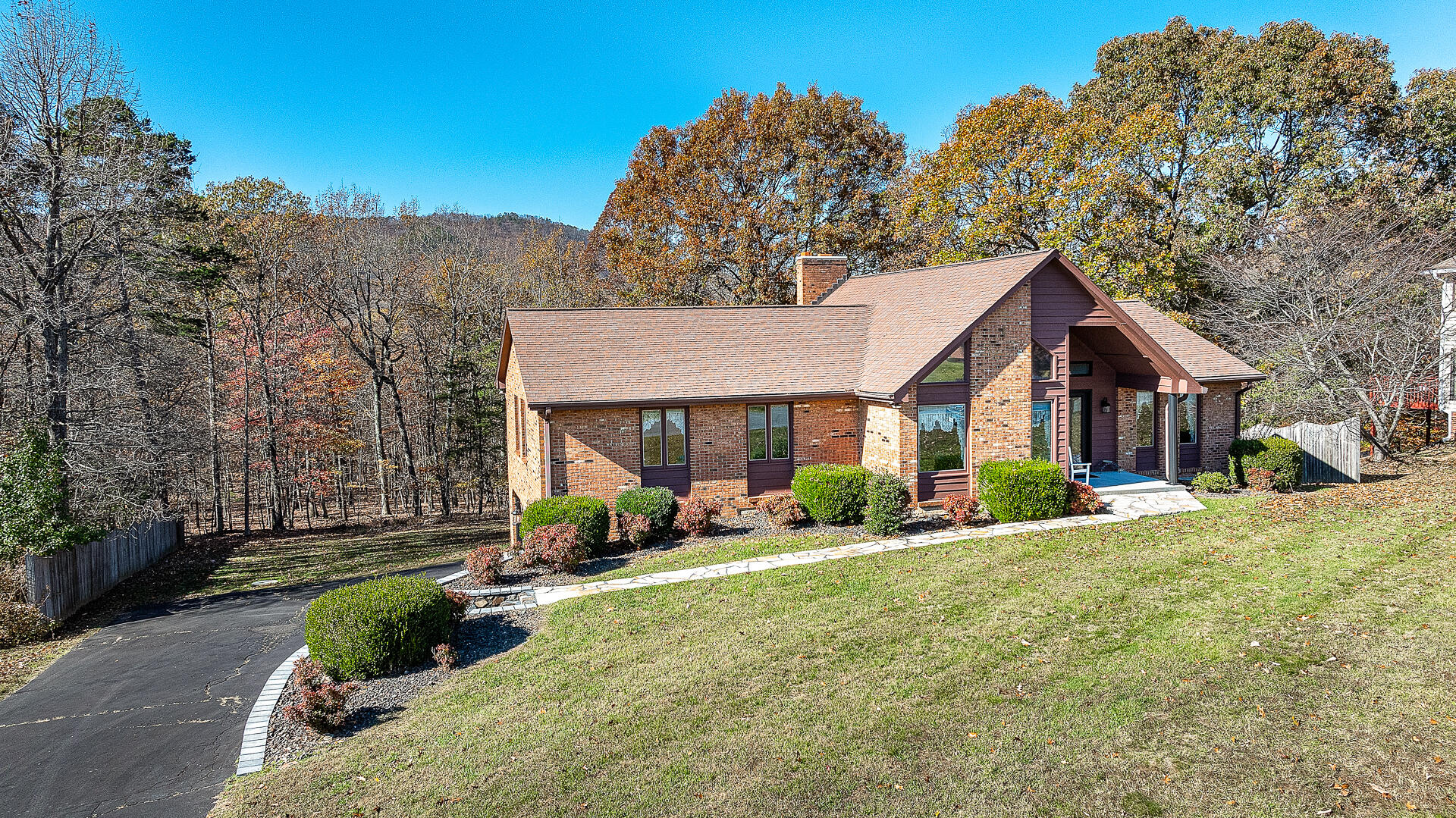 277 Carriage Ln, Troutville, Virginia image 3