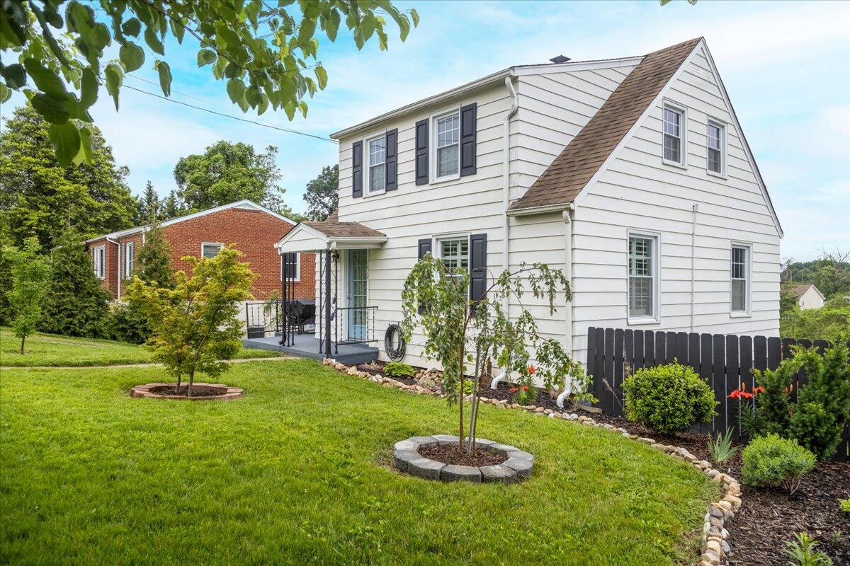 5038 Morwanda St, Roanoke, Virginia image 3