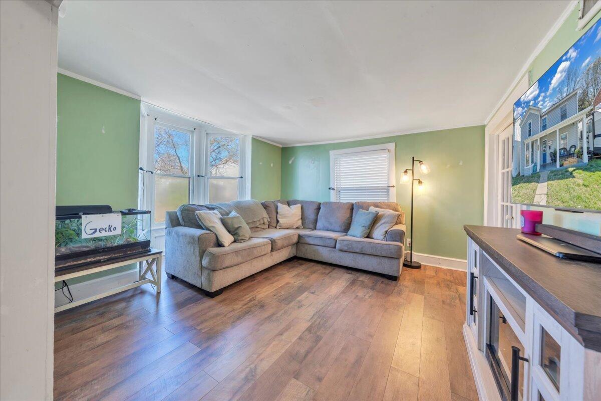 310 Chapman St, Salem, Virginia image 7