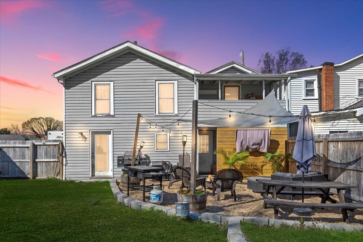 310 Chapman St, Salem, Virginia image 2