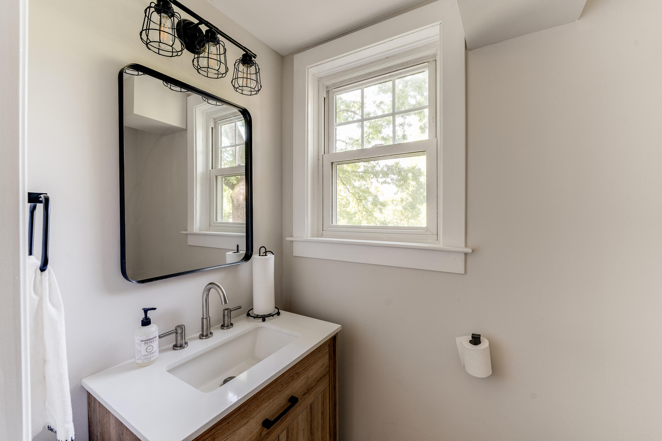 1038 Valencia Dr, Huddleston, Virginia image 26