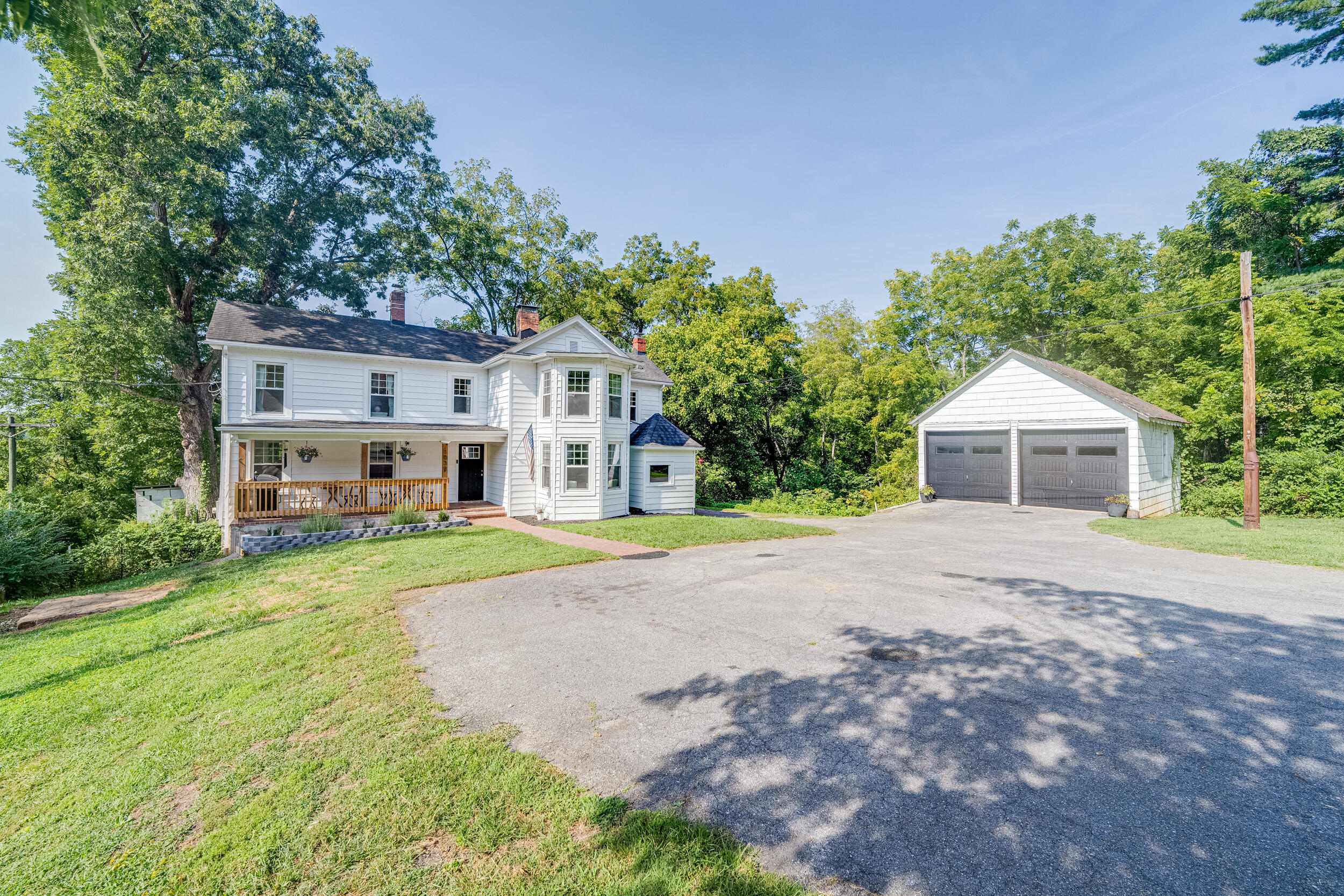 1038 Valencia Dr, Huddleston, Virginia image 40
