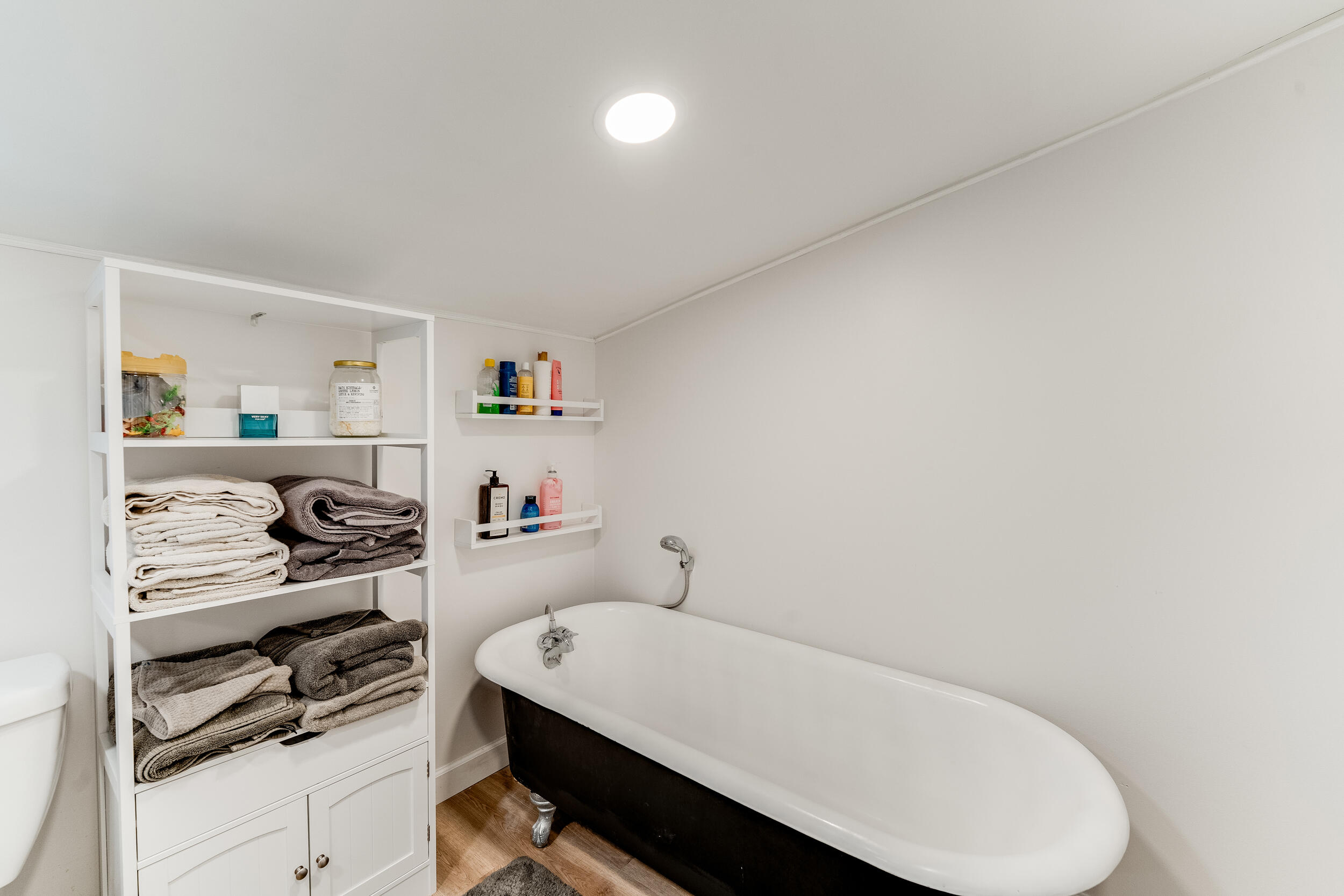 1038 Valencia Dr, Huddleston, Virginia image 34