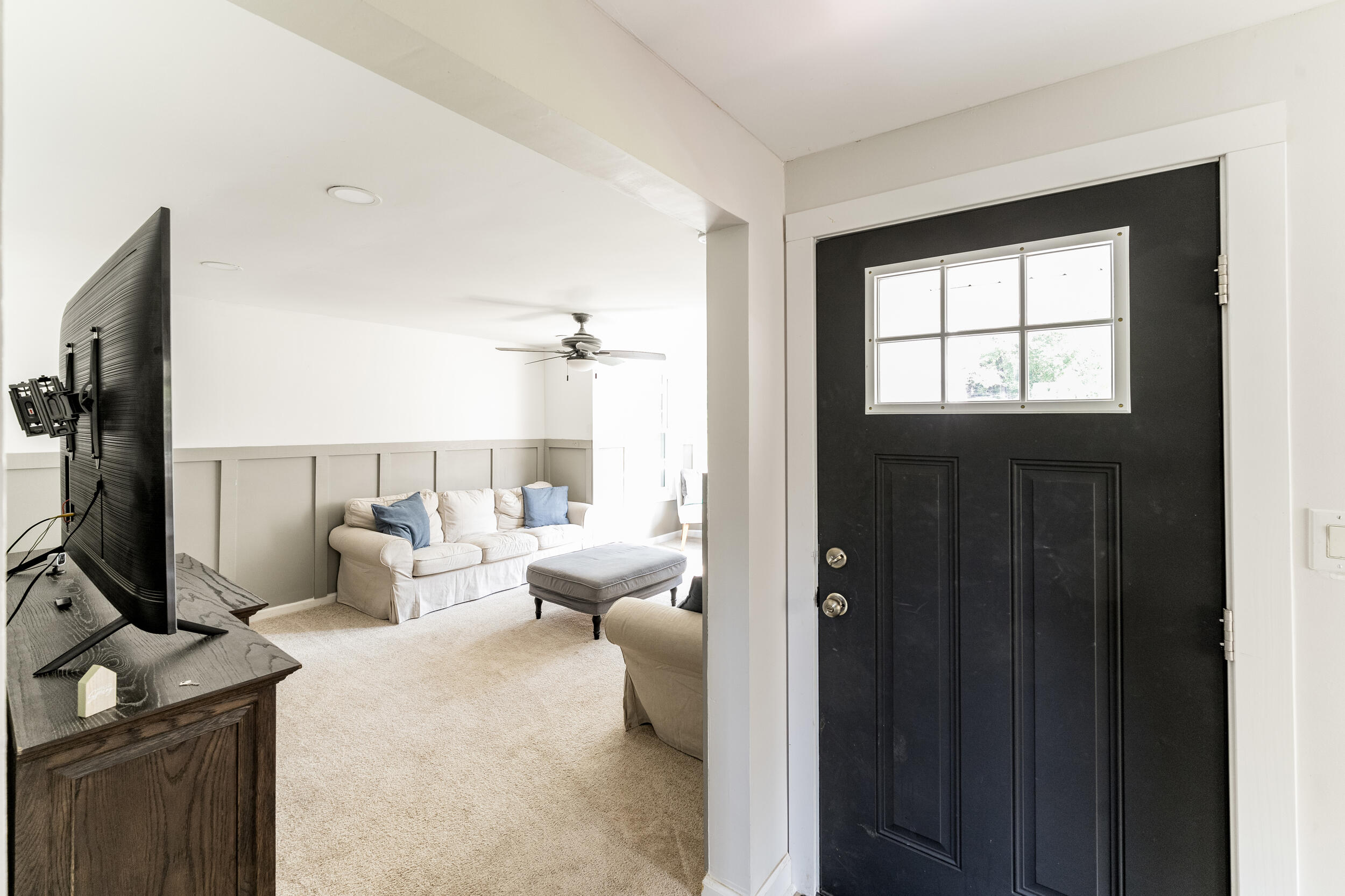 1038 Valencia Dr, Huddleston, Virginia image 3