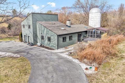 Homes For Sale - 3144 Country Club Rd<br/> Troutville, VA 24175