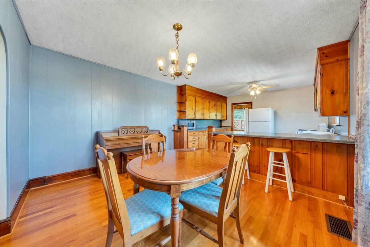 12477 North Old Moneta Rd, Moneta, Virginia image 7