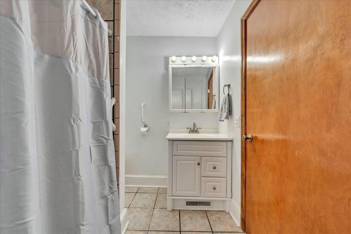 12477 North Old Moneta Rd, Moneta, Virginia image 22