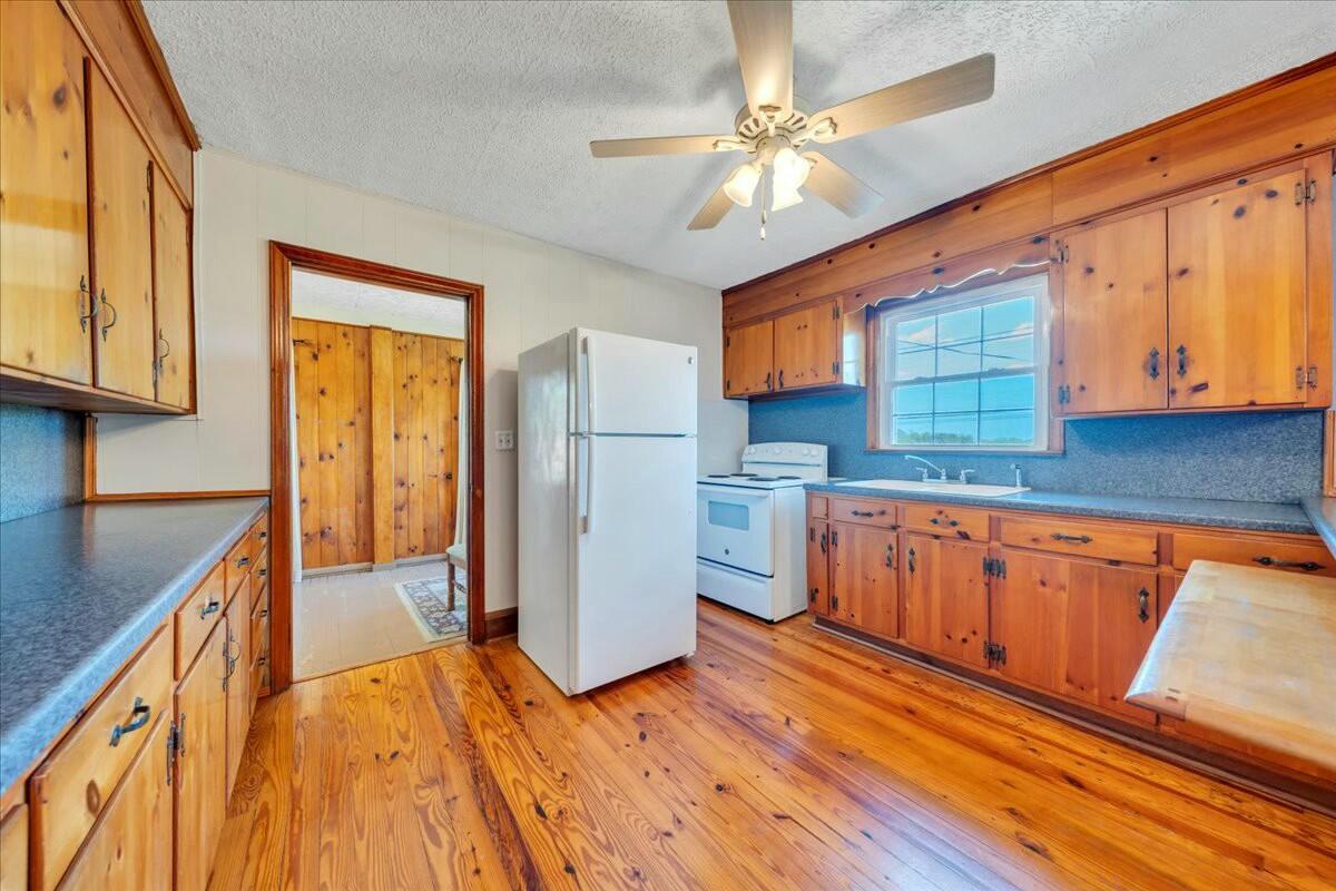 12477 North Old Moneta Rd, Moneta, Virginia image 13