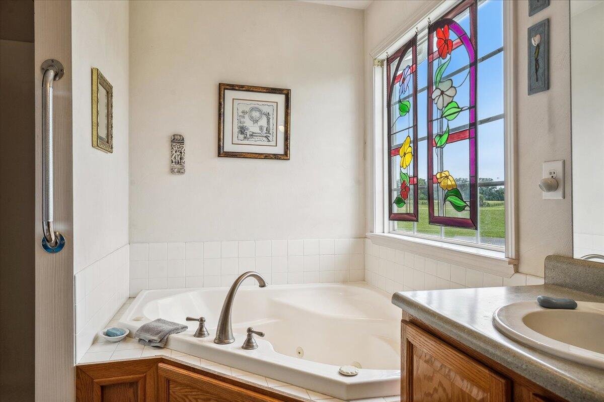 1064 Savanna Hills Dr, Moneta, Virginia image 42