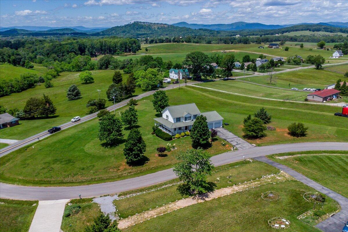 1064 Savanna Hills Dr, Moneta, Virginia image 7