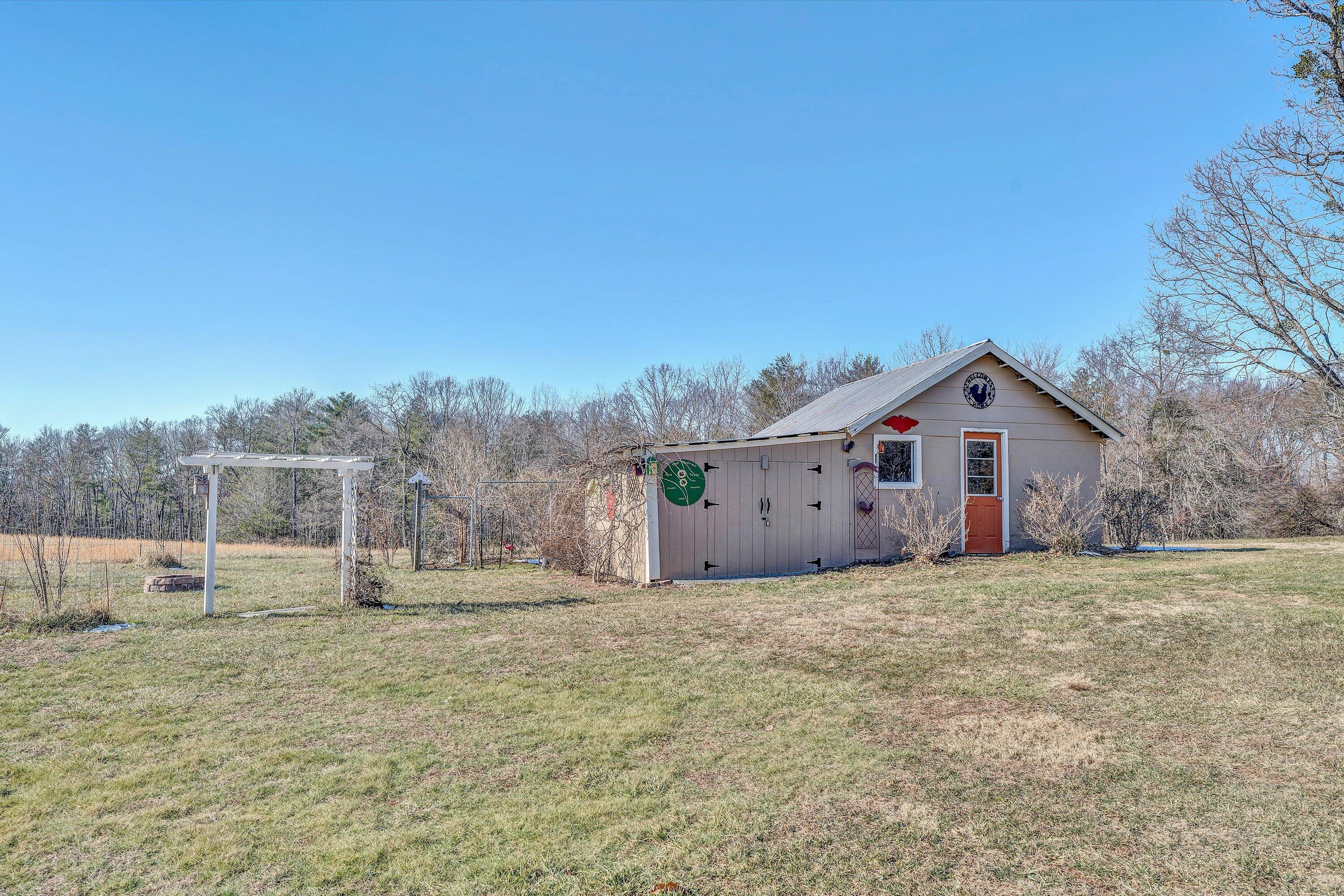 750 Byrds Mill Rd, Glade Hill, Virginia image 25