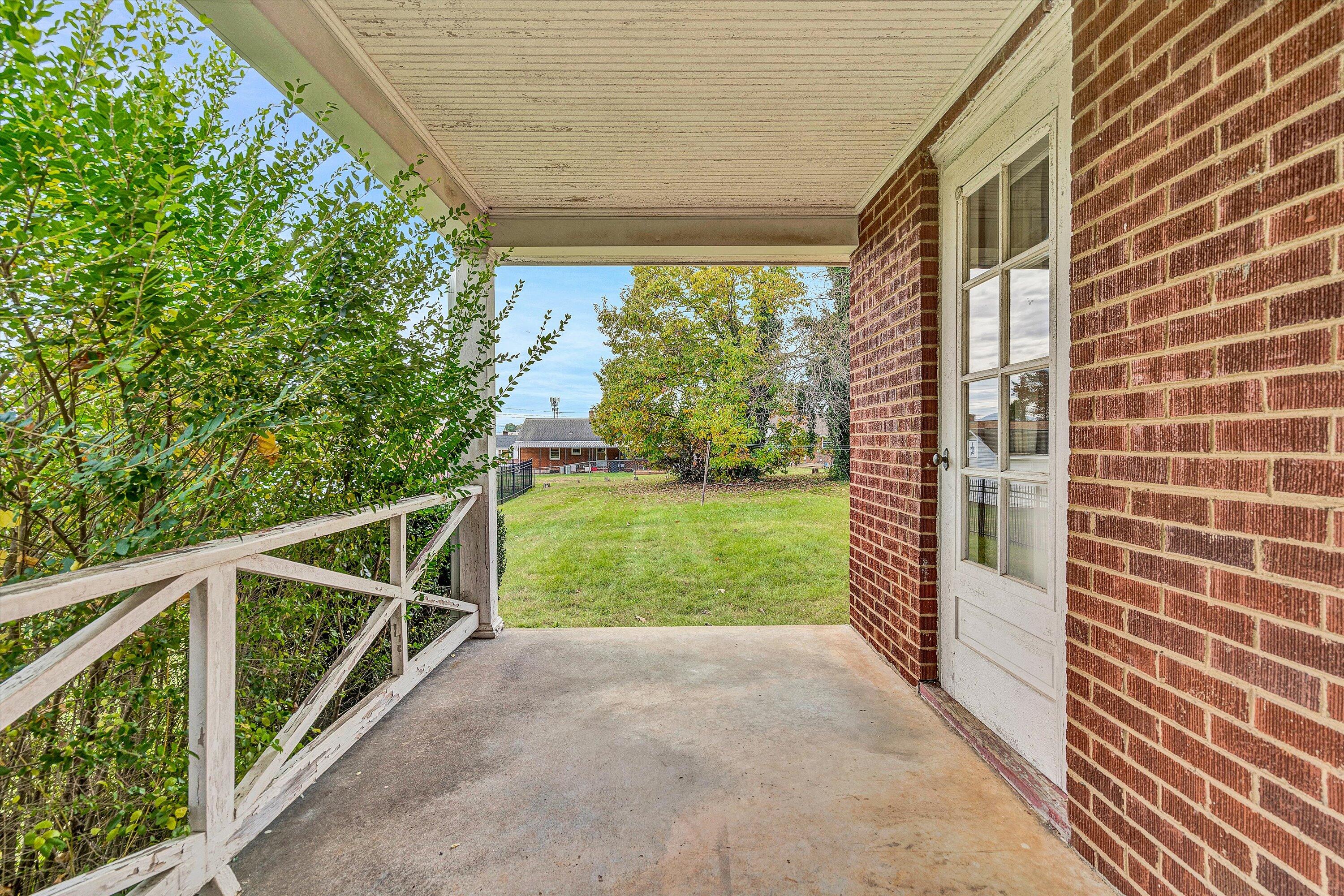 5310 Woodbury St, Roanoke, Virginia image 3