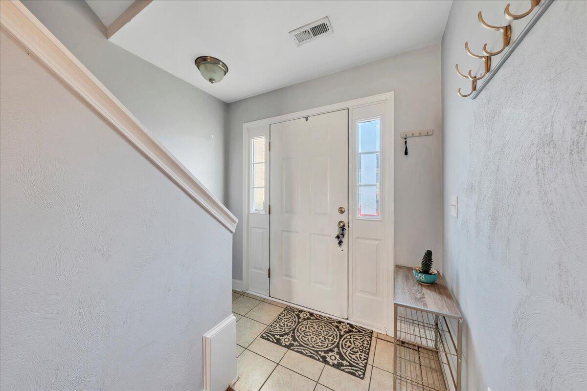 6711 Village Green Dr, Roanoke, Virginia image 3