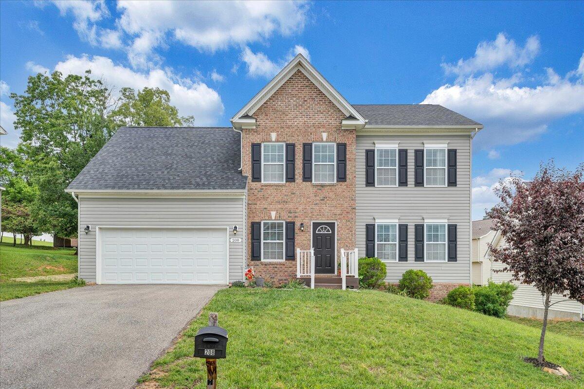 208 Edgemere Dr, Salem, Virginia image 2