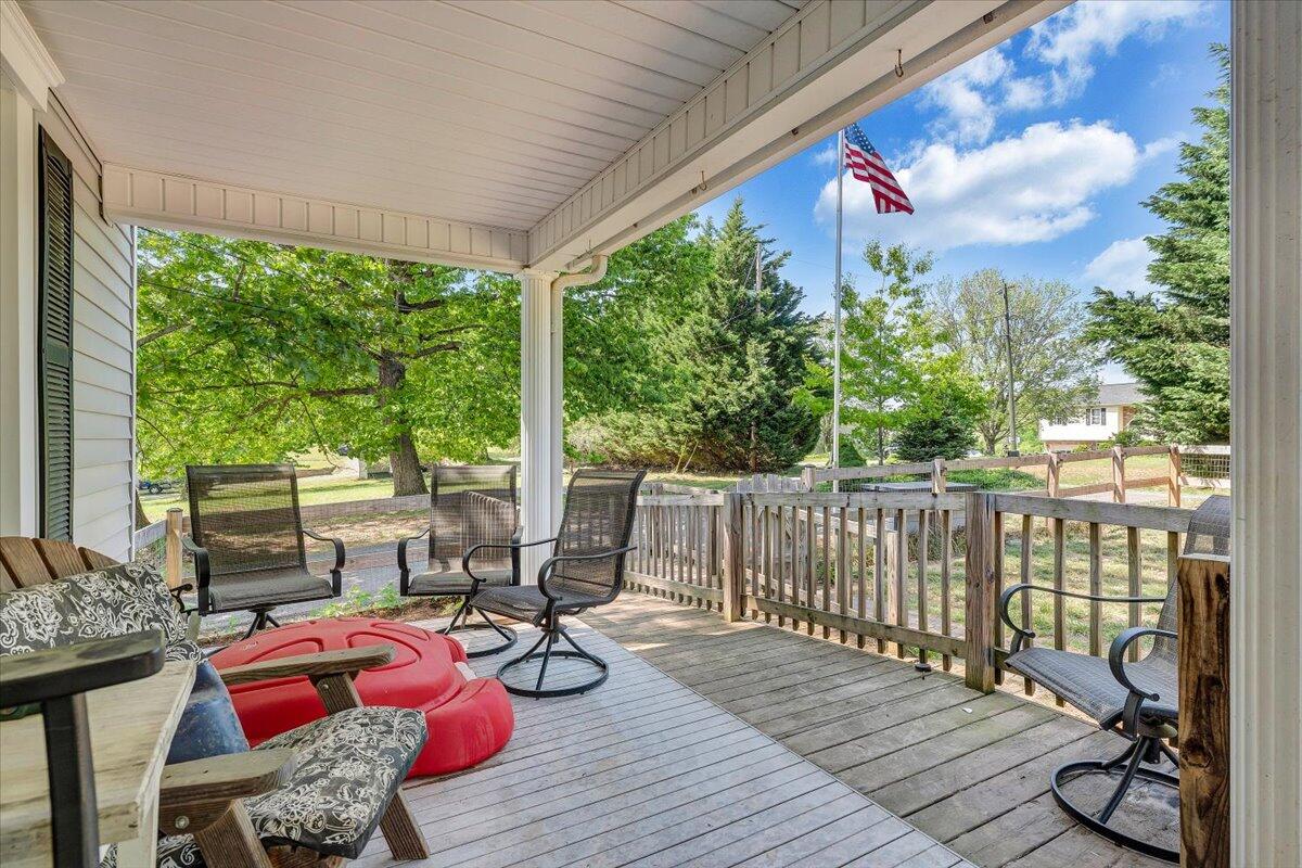 210 Northridge Rd, Hardy, Virginia image 9