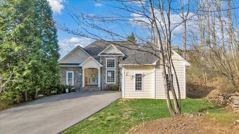 Homes For Sale - 1892 Morewood Rd<br/> Franklin County, Hardy, VA 24101