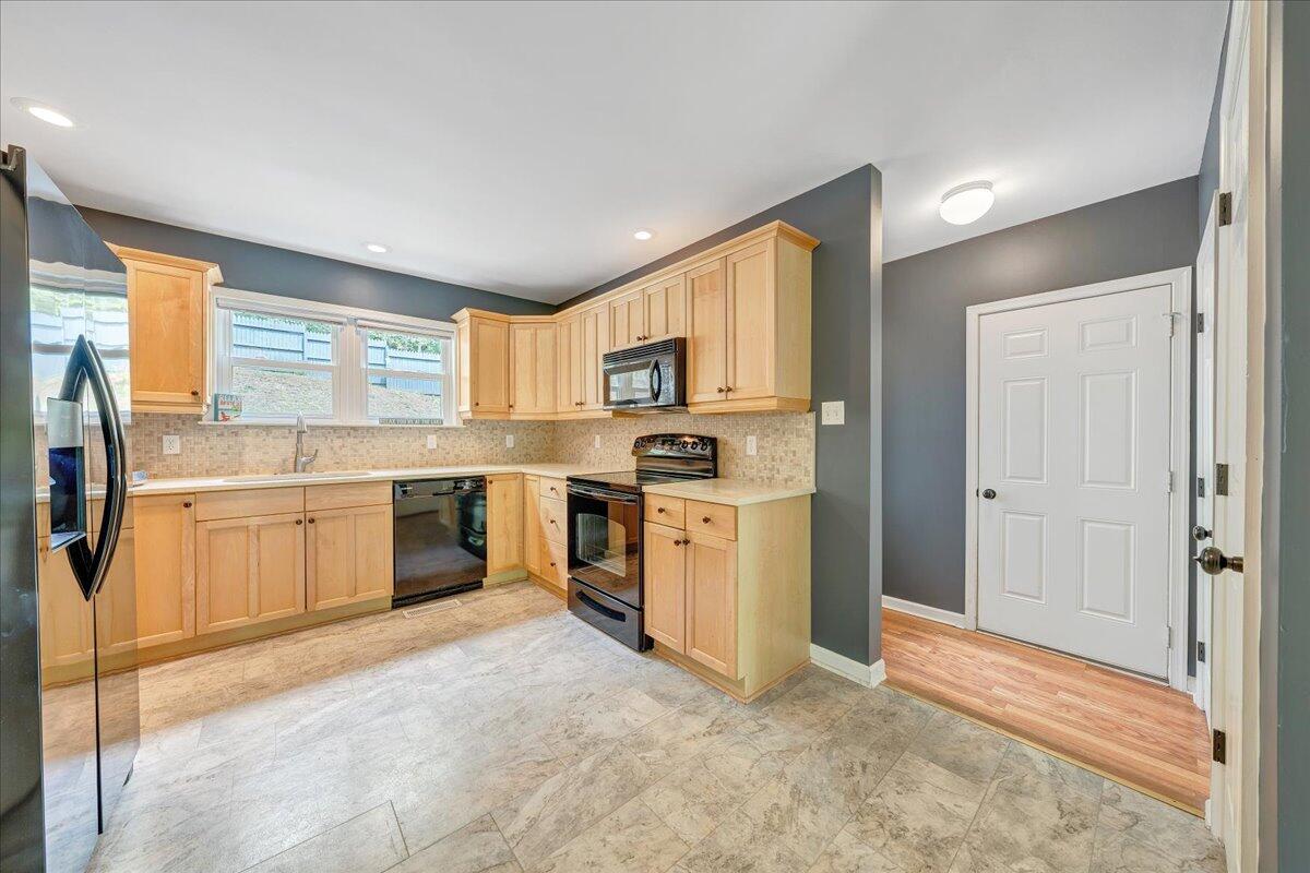 101 Cedar Bluff Ln, Hardy, Virginia image 9