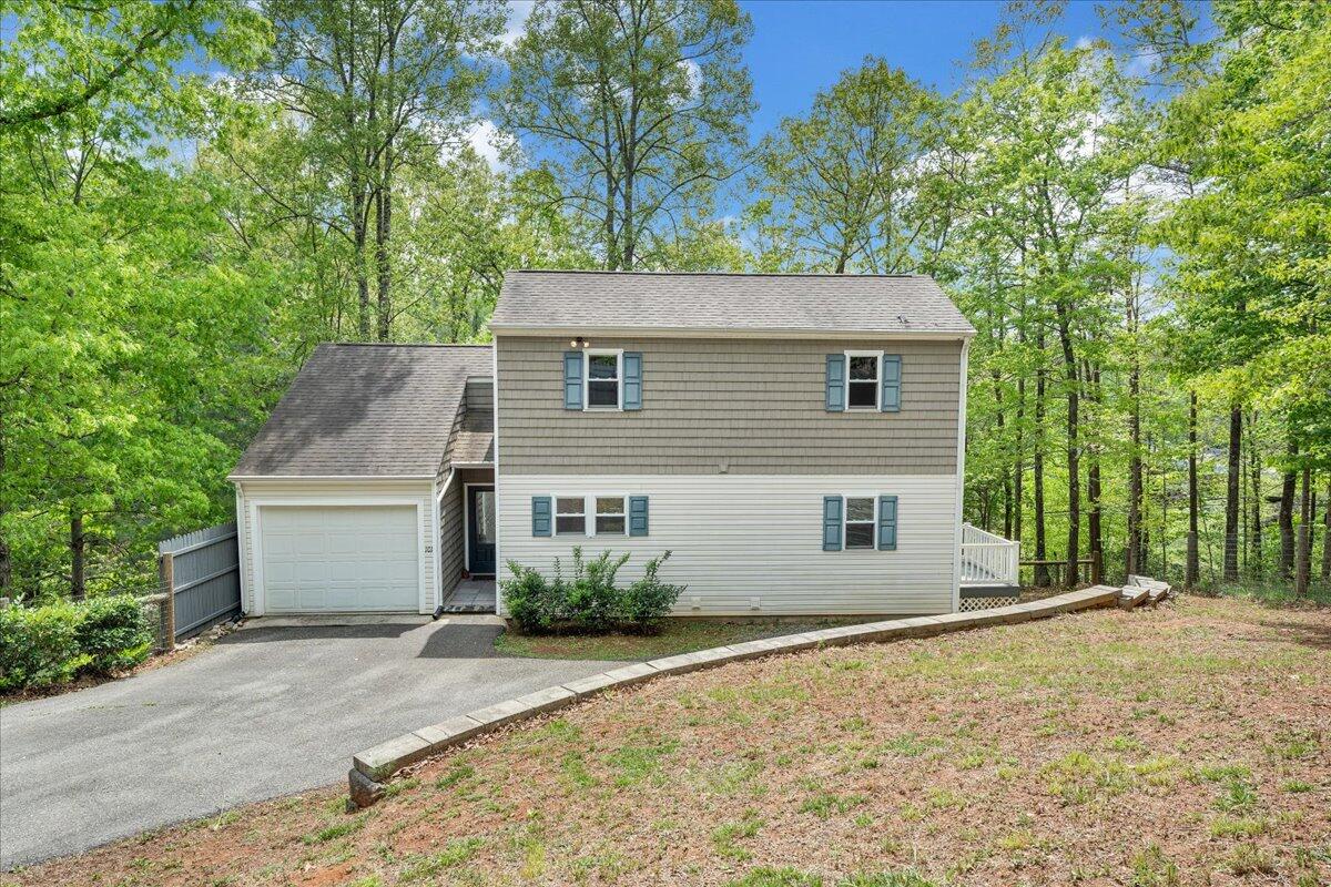 101 Cedar Bluff Ln, Hardy, Virginia image 2