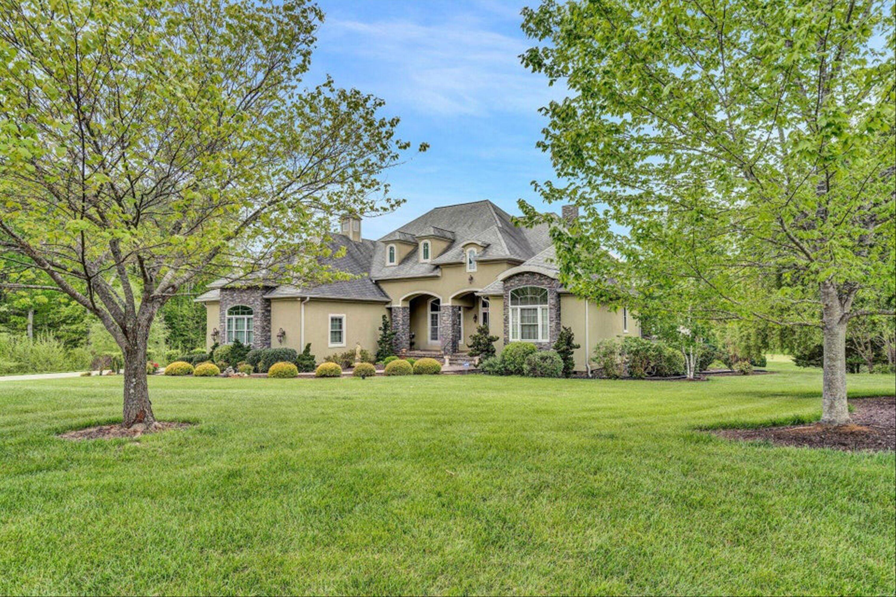 135 Bentgrass Dr, Hardy, Virginia image 1