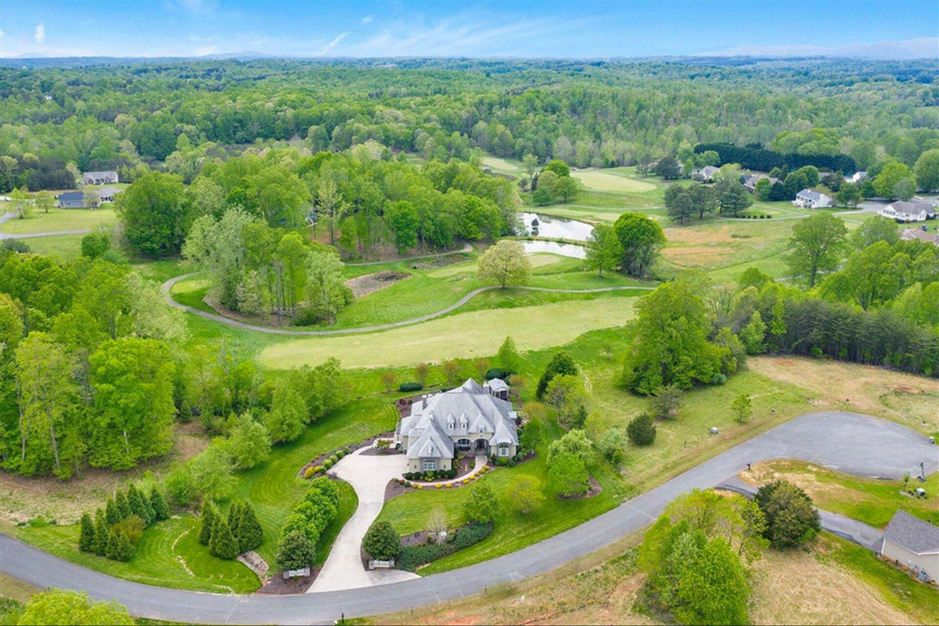 135 Bentgrass Dr, Hardy, Virginia image 2