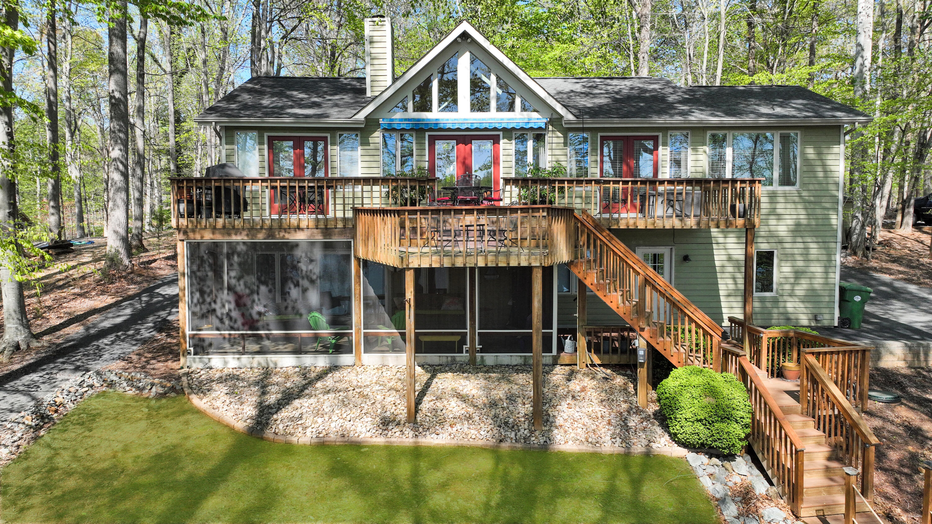 121 Briarcliff Dr, Moneta, Ohio image 2