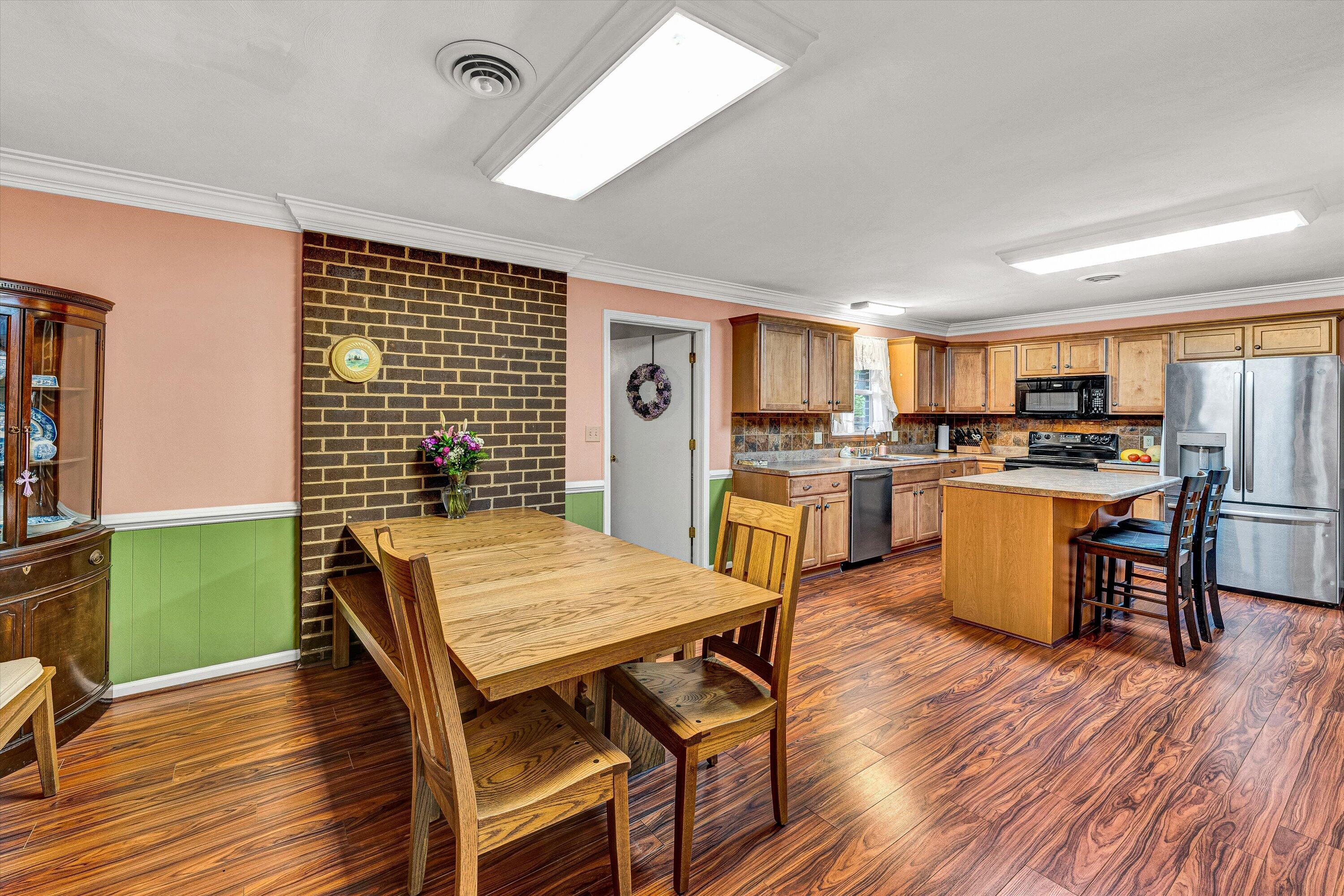 3643 Larson Ln, Roanoke, Virginia image 7