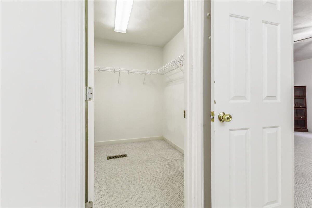 4816 Hickory Hill Dr, Roanoke, Virginia image 12