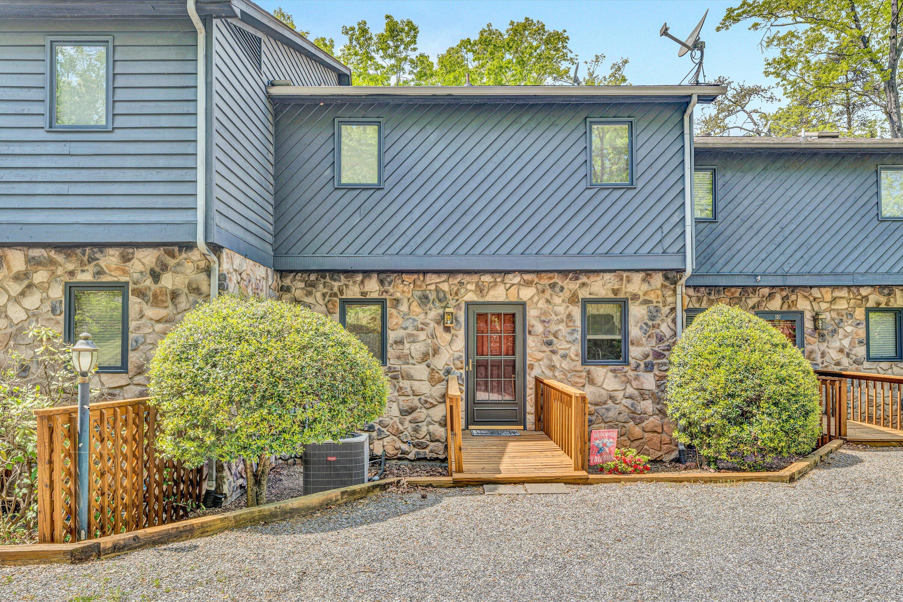 213 Saunders Point Rd #UNIT 11, Huddleston, Ohio image 12