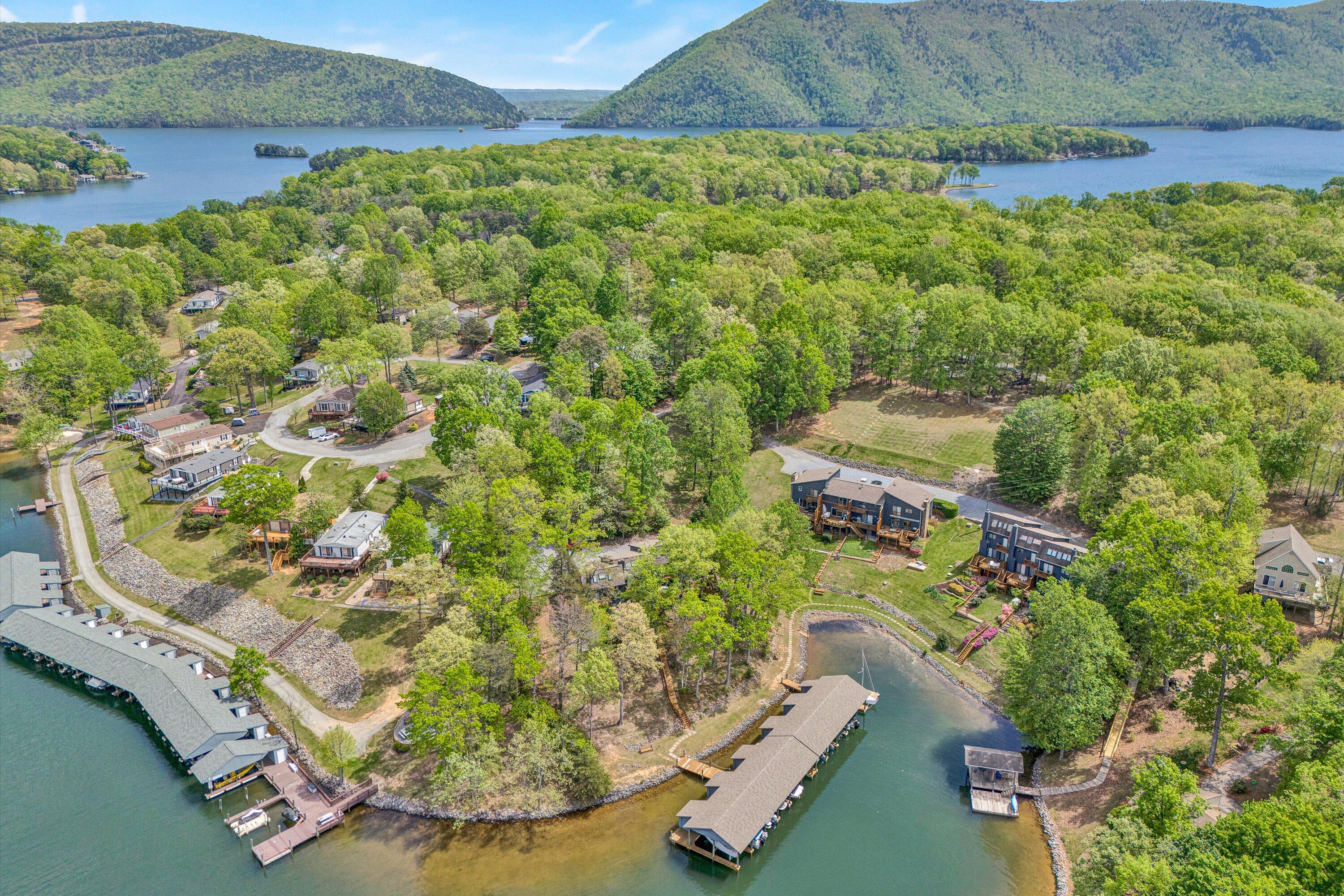 213 Saunders Point Rd #UNIT 11, Huddleston, Ohio image 1