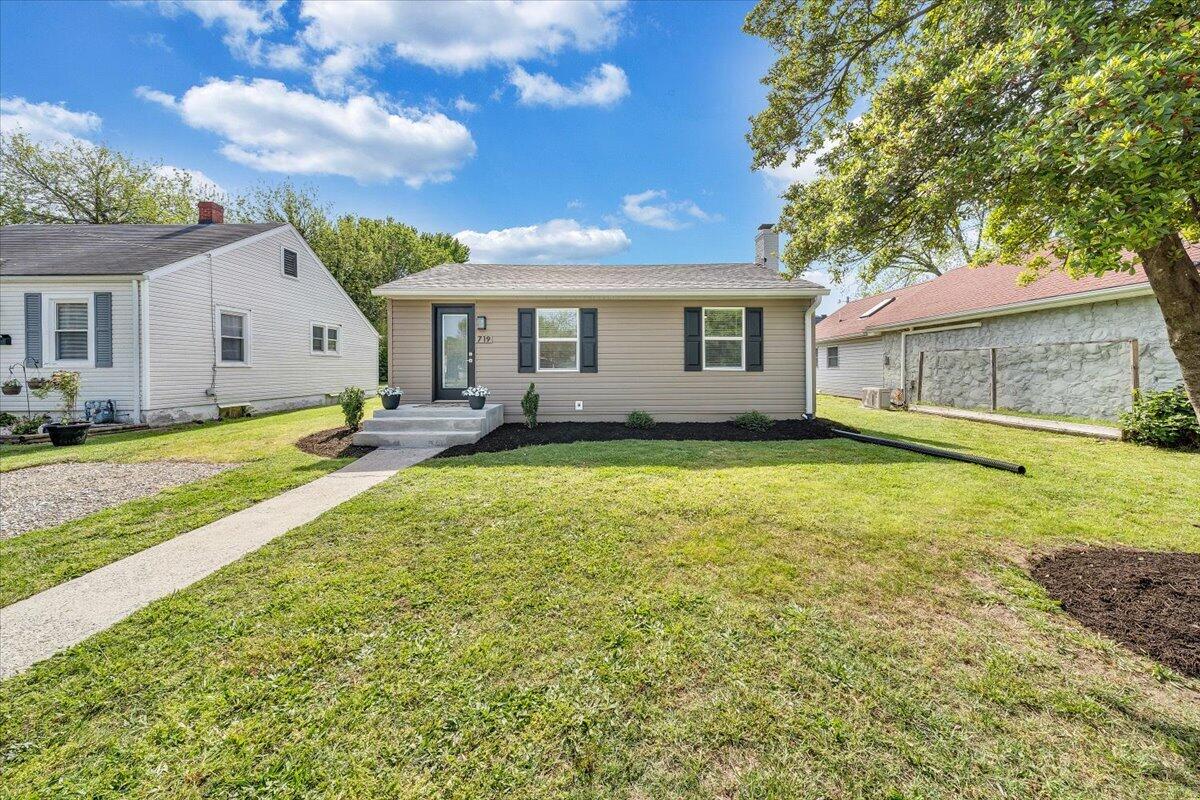 719 Delaware St, Salem, Virginia image 27