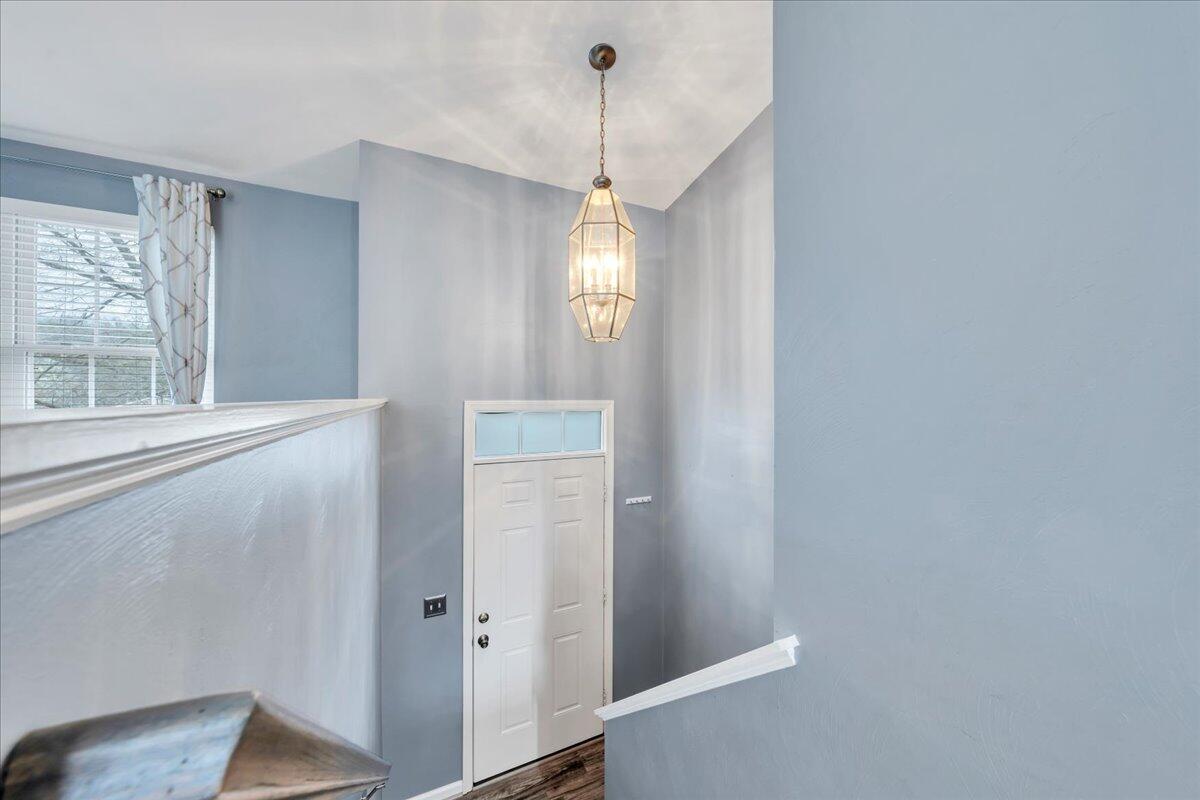 3382 Village Court Ln, Roanoke, Virginia image 17