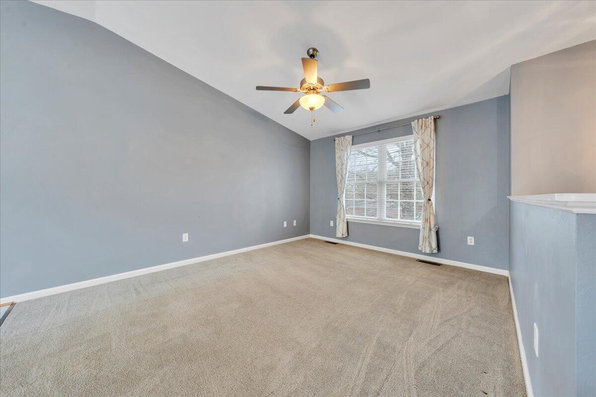 3382 Village Court Ln, Roanoke, Virginia image 7