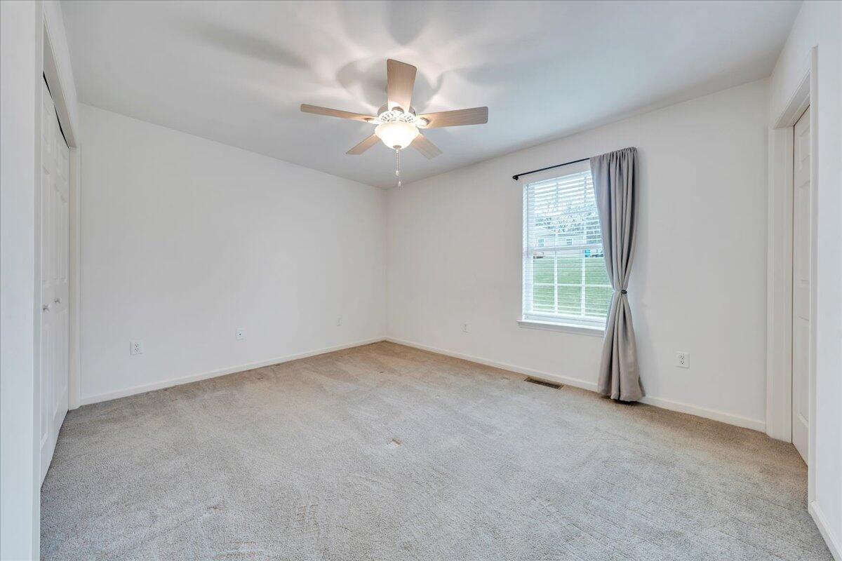 3382 Village Court Ln, Roanoke, Virginia image 9