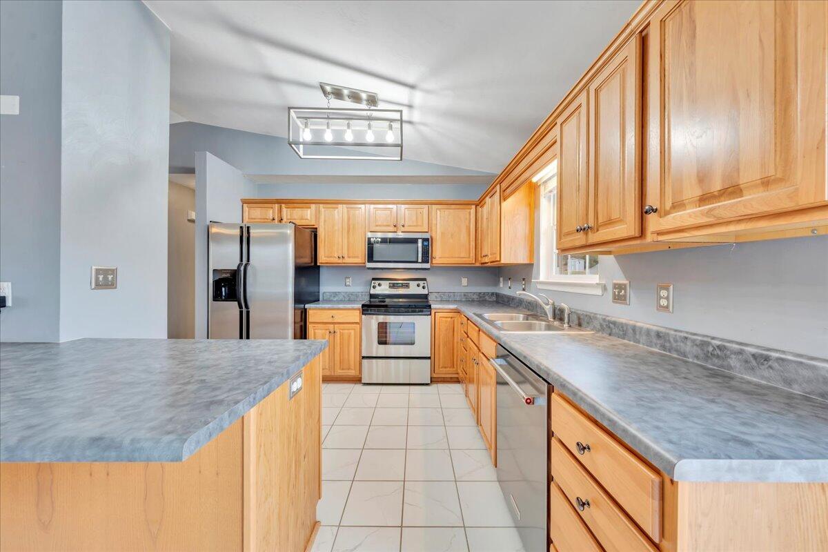 3382 Village Court Ln, Roanoke, Virginia image 6