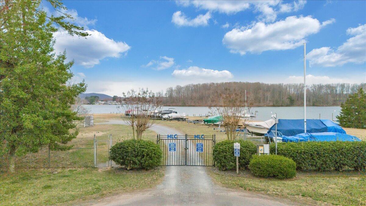 425 Belle Isle Dr, Union Hall, Virginia image 9