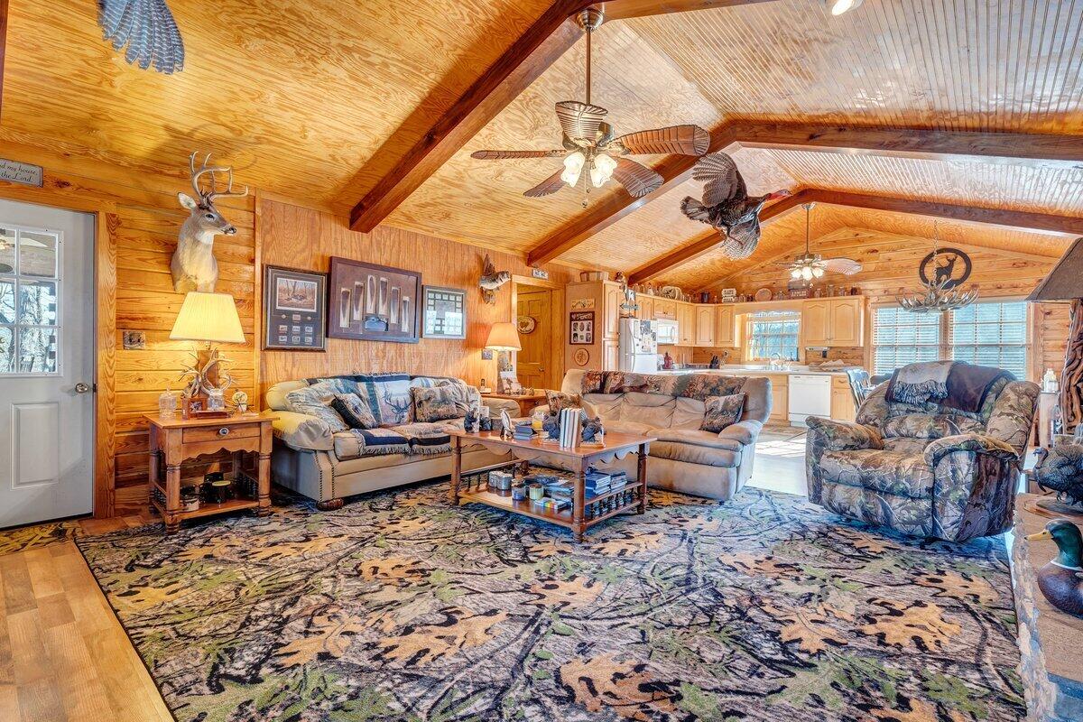 1644 Long Branch Hill Rd, Ferrum, Virginia image 10