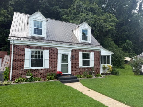 Homes For Sale - 2901 Riverside Dr<br/> Henry County, Bassett, VA 24055