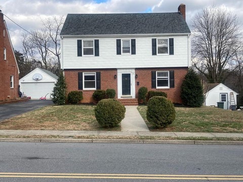 Homes For Rent - 516 N Market St<br/> Salem, VA 24153