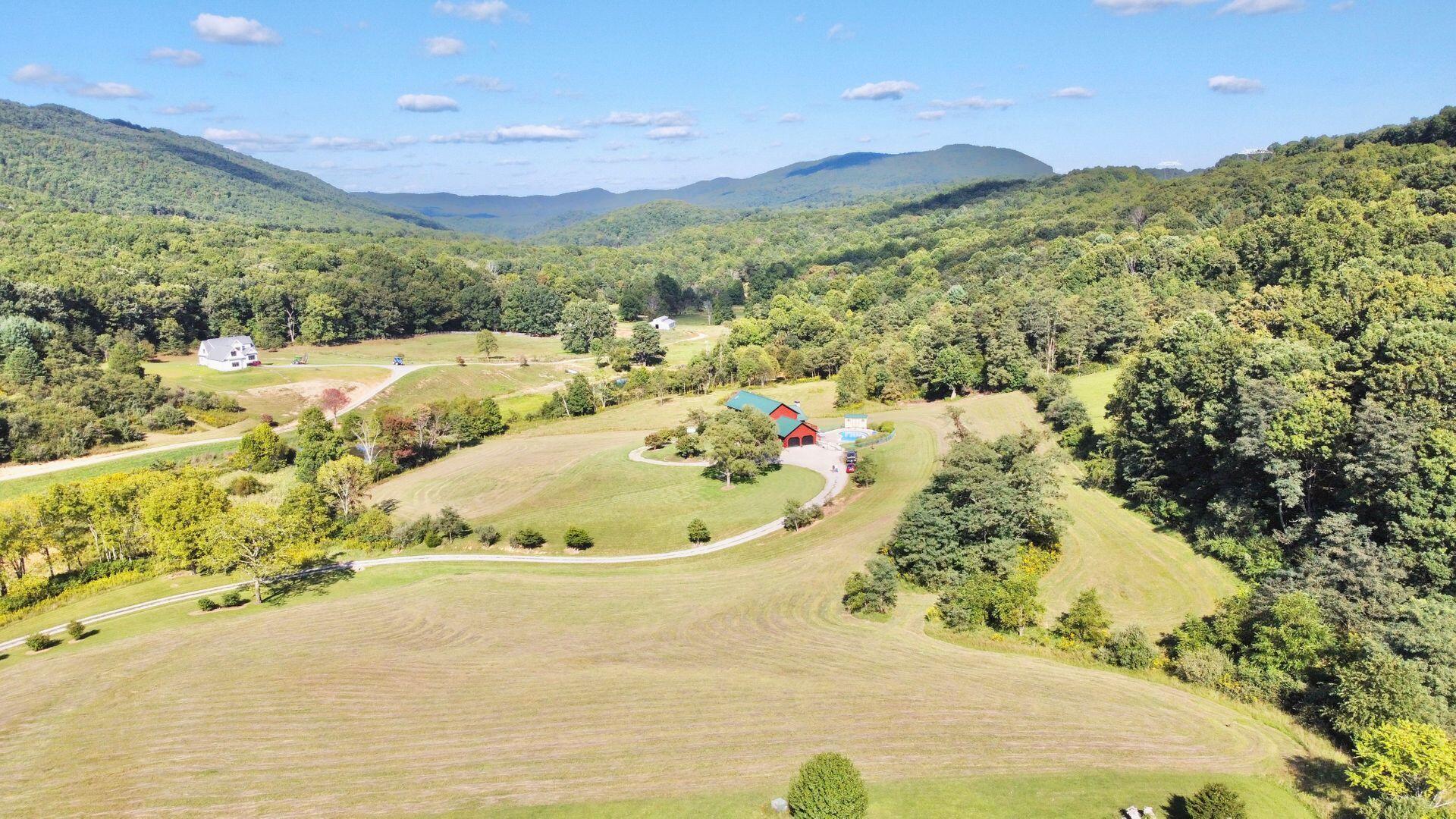 8072 Arabian Ln, Catawba, Virginia image 3