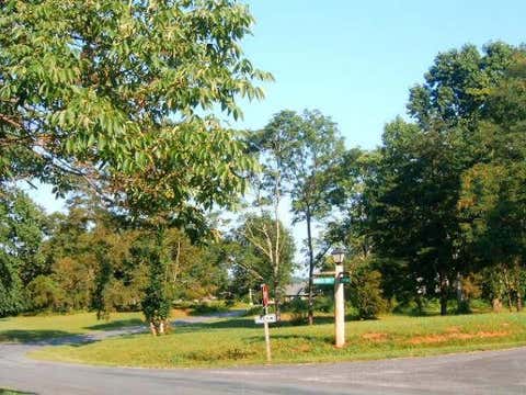 Vacant Land For Sale - LOT 126 Lands End Rd<br/> Franklin County, Penhook, VA 24137