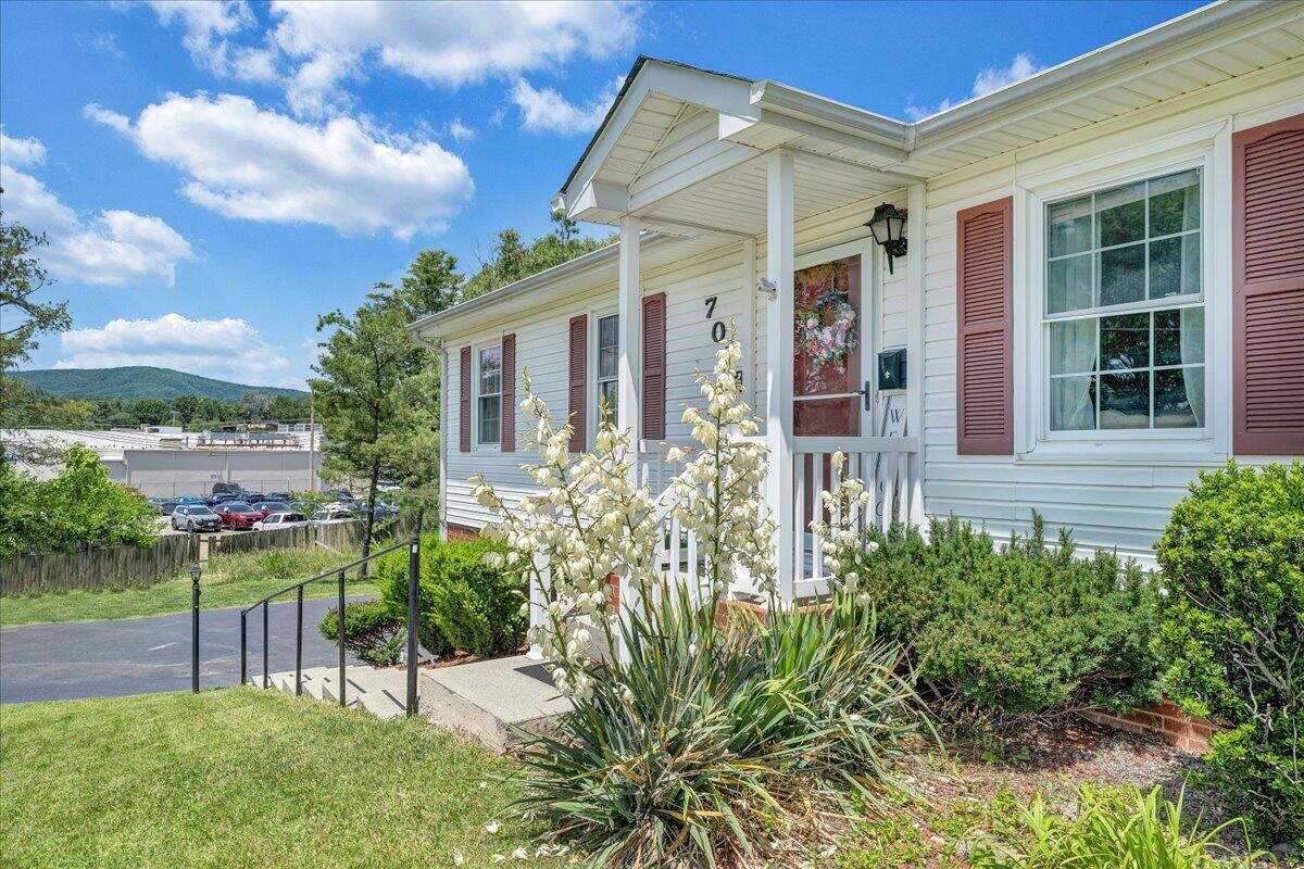 7073 Northway Dr, Roanoke, Virginia image 3