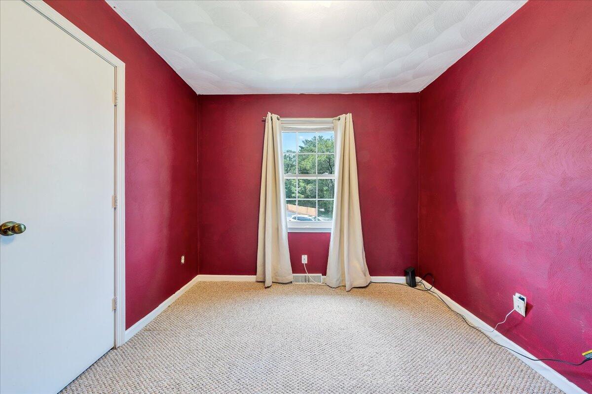 7073 Northway Dr, Roanoke, Virginia image 25